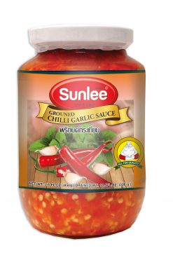 D349SL516 Sunlee Ground Red Chili with Garlic Sauce 24x16 oz